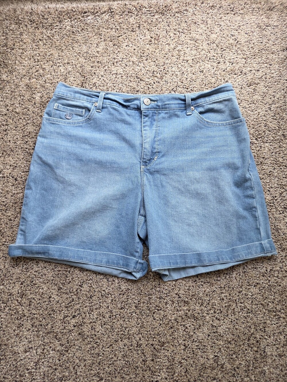 Slimming Gloria Vanderbelt Light Blue Denim Women's Shorts Size 10